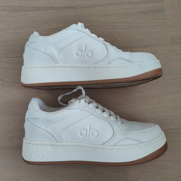 ALO Recovery Mode Sneaker - Picture 10 of 12